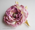 Роза из фоамирана почти в японской технике цветоделия